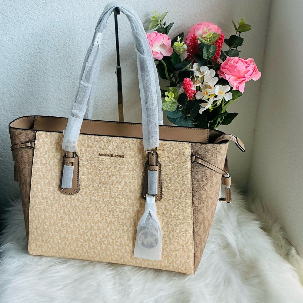 Michael kors voyager colorblock logo tote